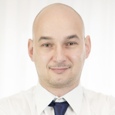 Mariusz W