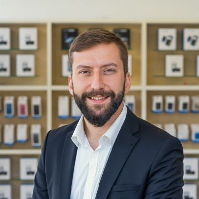 Stefan S.